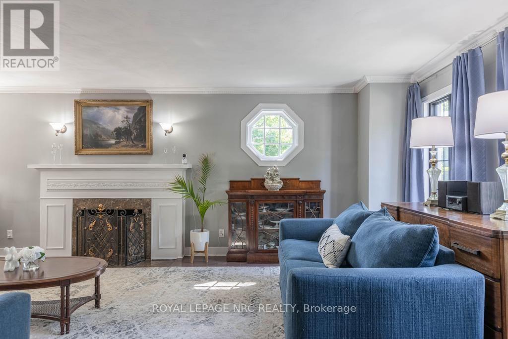 15 Wychwood Road, St. Catharines, Ontario  L2R 3S1 - Photo 16 - X13561520