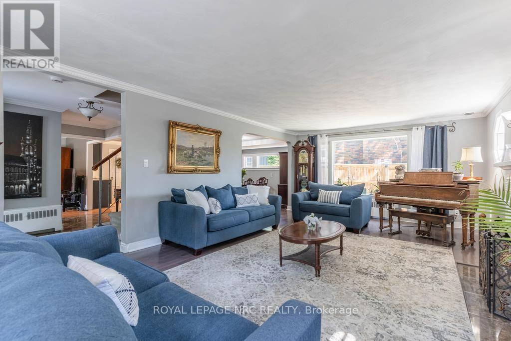 15 Wychwood Road, St. Catharines, Ontario  L2R 3S1 - Photo 17 - X13561520