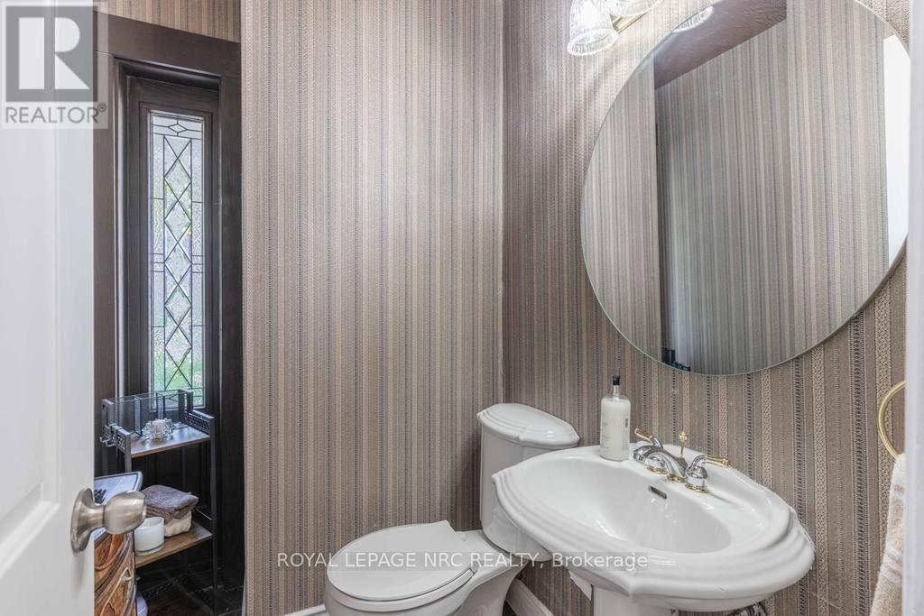15 Wychwood Road, St. Catharines, Ontario  L2R 3S1 - Photo 27 - X13561520