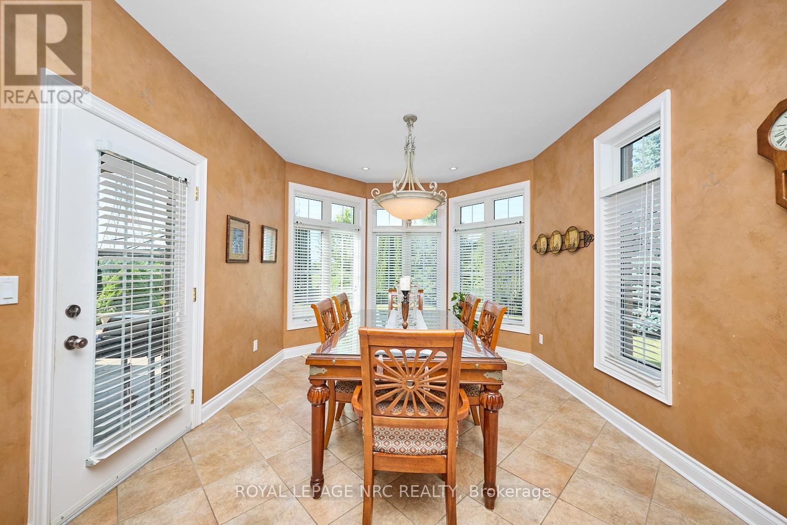 7995 Cathedral Drive, Niagara Falls, Ontario  L2H 2Z2 - Photo 16 - X13561600