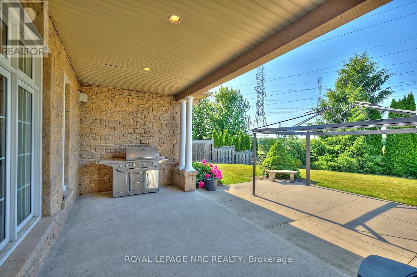 7995 Cathedral Drive, Niagara Falls, Ontario  L2H 2Z2 - Photo 24 - X13561600