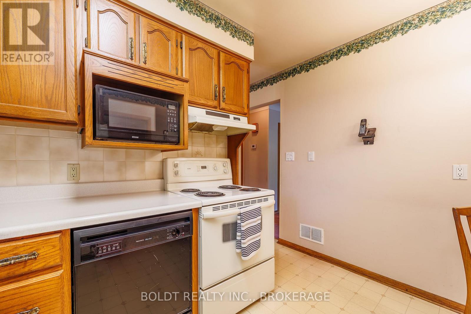 620 Scott Street, St. Catharines, Ontario  L2M 3X8 - Photo 16 - X13561674