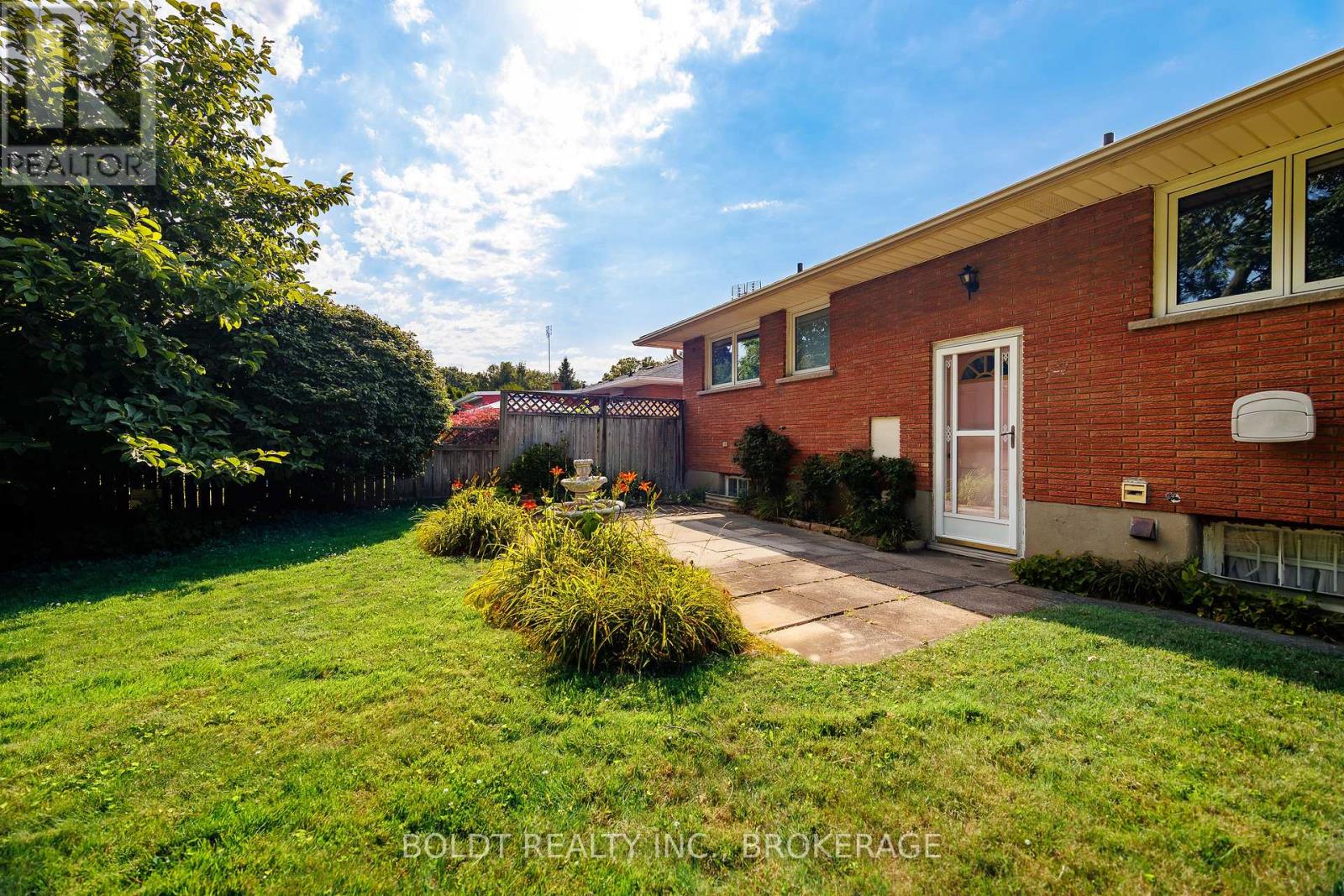 620 Scott Street, St. Catharines, Ontario  L2M 3X8 - Photo 28 - X13561674