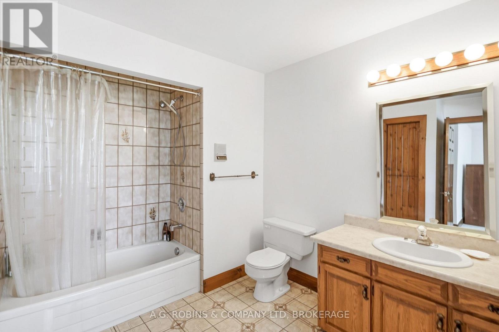 559 Lakeshore Road E, Port Colborne, Ontario  L3K 5V3 - Photo 34 - X13561680