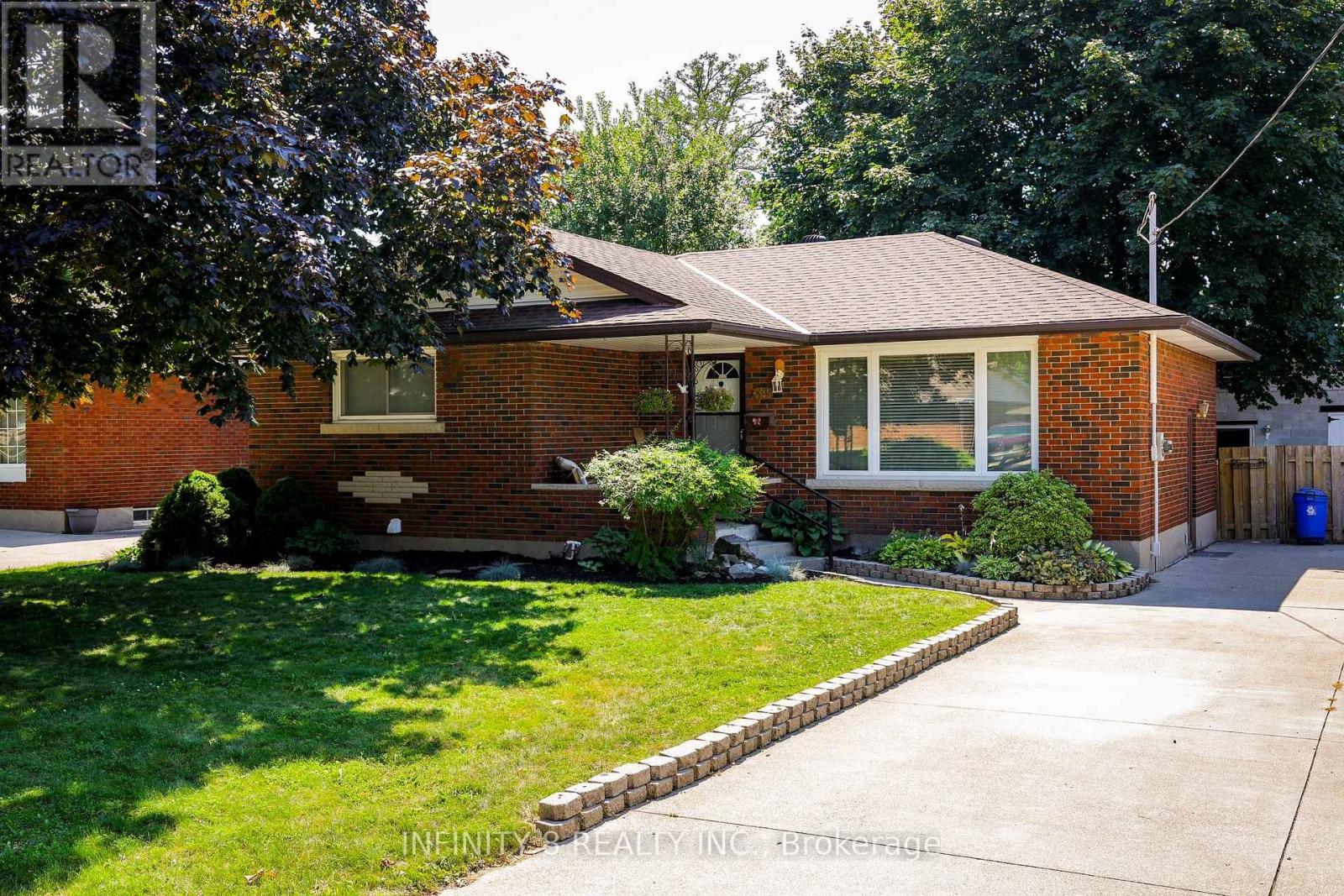 39 HOWARD AVENUE, St. Catharines, Ontario