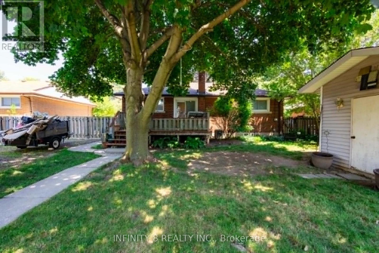 39 Howard Avenue, St. Catharines, Ontario  L2N 3W8 - Photo 2 - X13561922