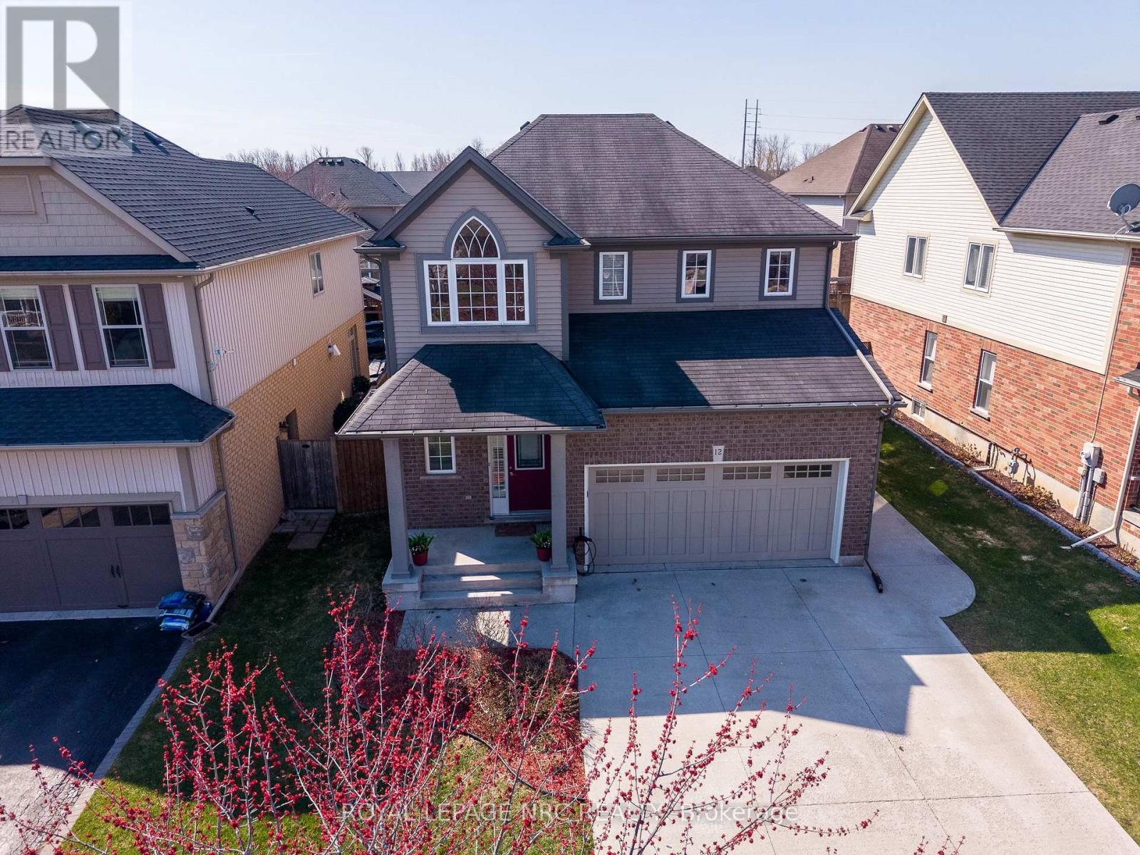 12 WILFRID LAURIER CRESCENT, St. Catharines, Ontario