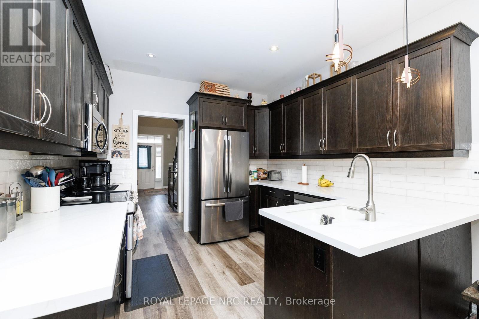 12 Wilfrid Laurier Crescent, St. Catharines, Ontario  L2P 0A4 - Photo 10 - X13564128