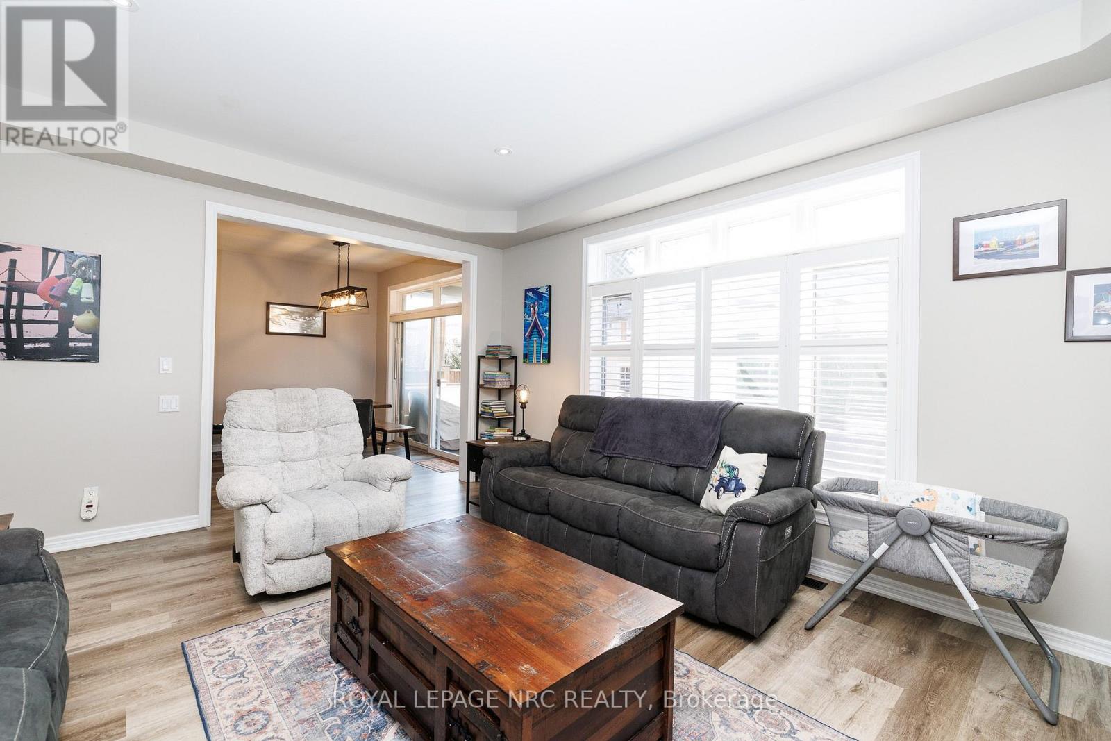 12 Wilfrid Laurier Crescent, St. Catharines, Ontario  L2P 0A4 - Photo 12 - X13564128