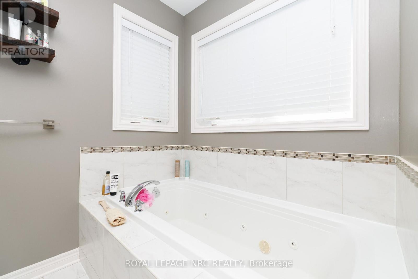 12 Wilfrid Laurier Crescent, St. Catharines, Ontario  L2P 0A4 - Photo 23 - X13564128