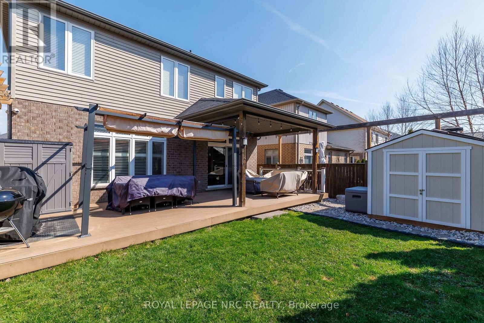 12 Wilfrid Laurier Crescent, St. Catharines, Ontario  L2P 0A4 - Photo 39 - X13564128
