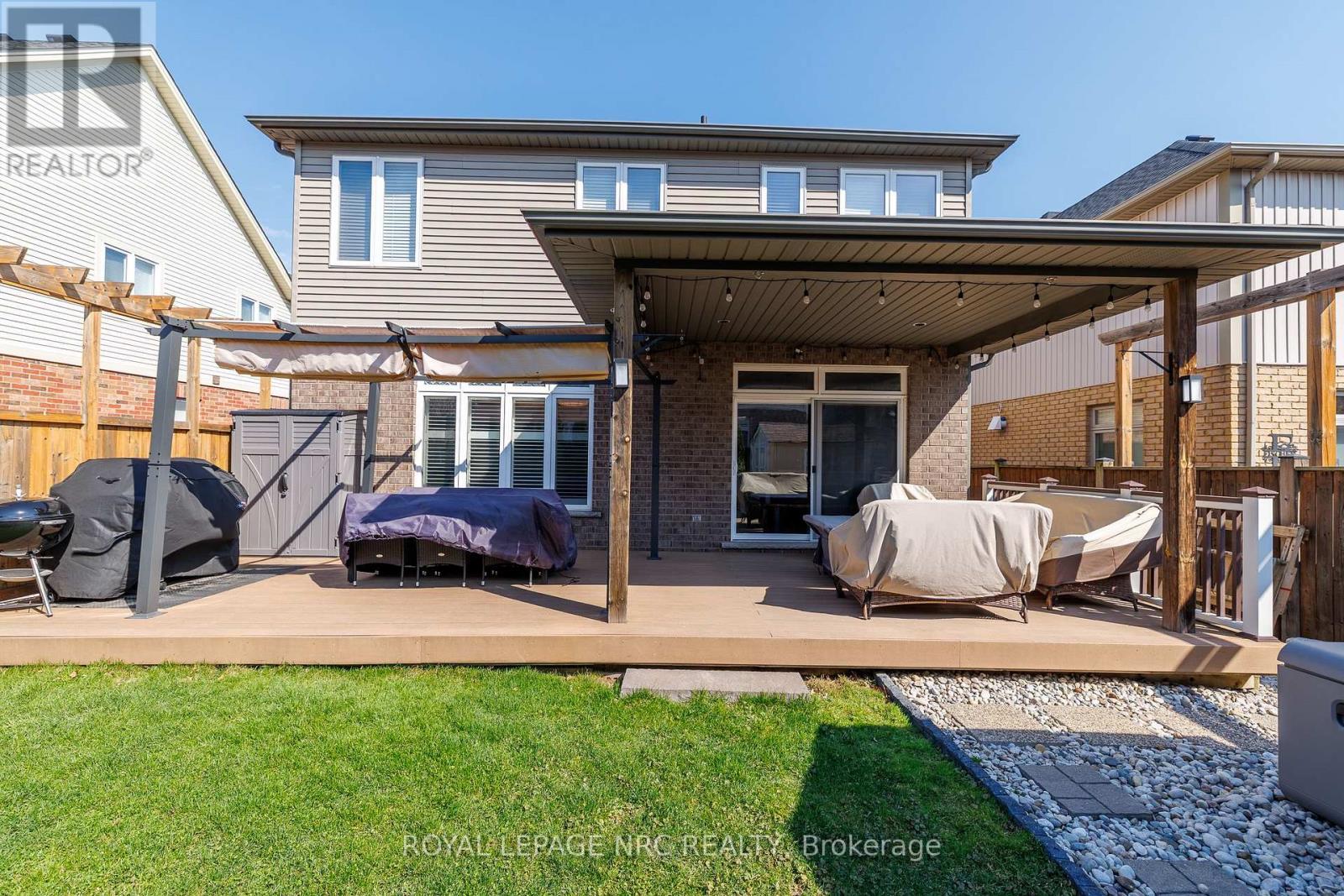 12 Wilfrid Laurier Crescent, St. Catharines, Ontario  L2P 0A4 - Photo 40 - X13564128