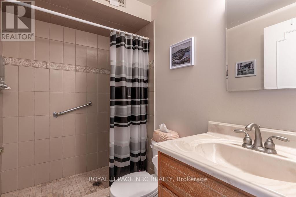 1301 - 15 Towering Heights Boulevard, St. Catharines, Ontario  L2T 3G7 - Photo 14 - X13564480