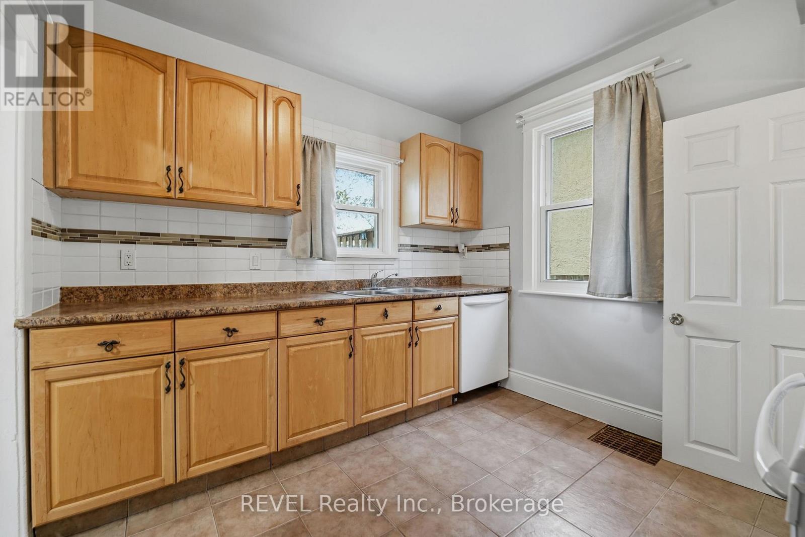19 Victoria Street, Welland, Ontario  L3B 4L6 - Photo 11 - X13564500
