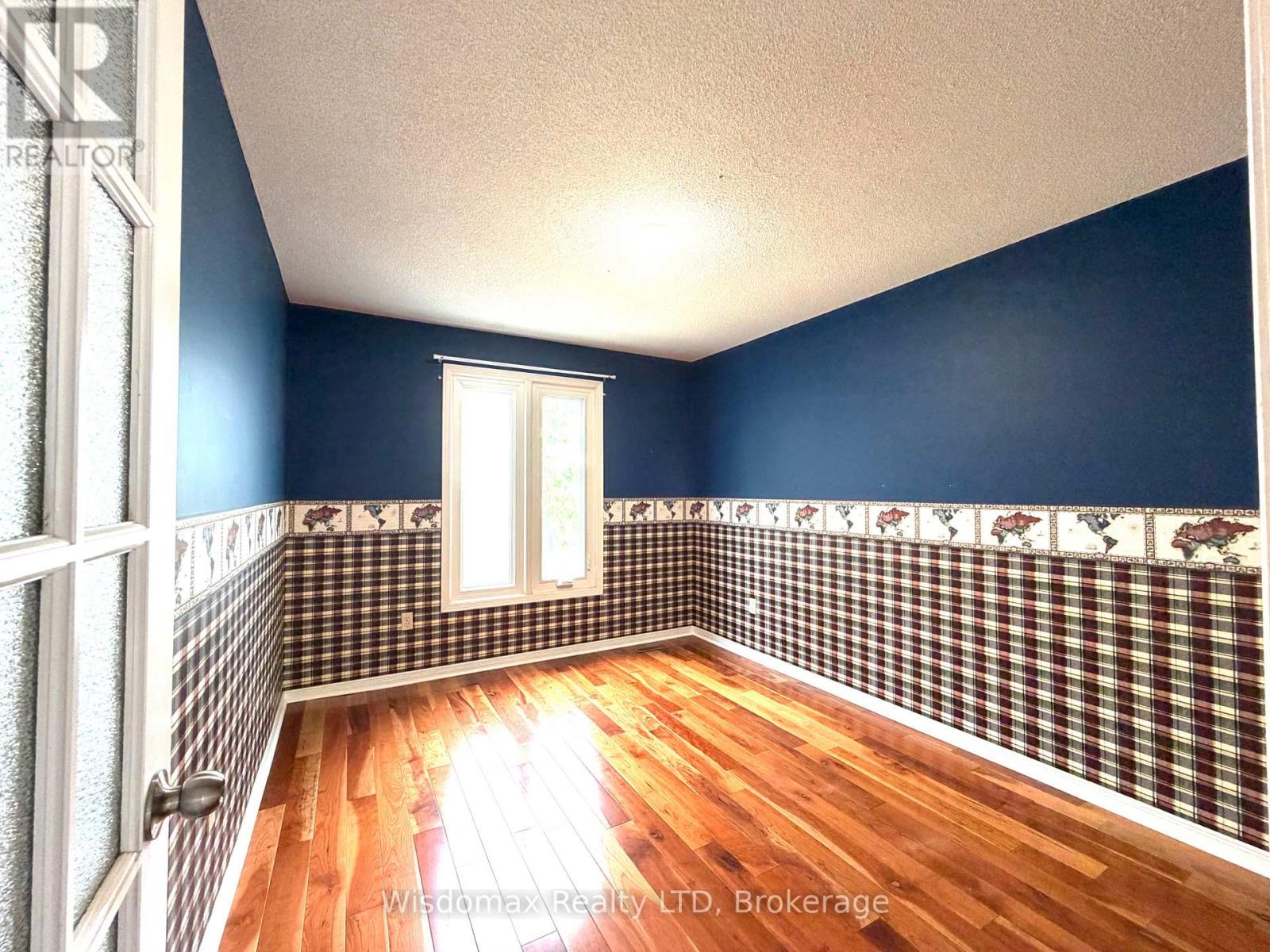 1 Crysler Crescent, Thorold, Ontario  L2V 5V2 - Photo 8 - X13565100