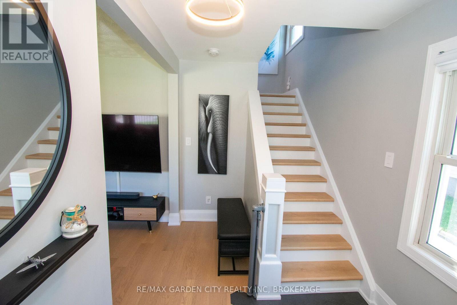 256 Scholfield Avenue S, Welland, Ontario  L3B 1N7 - Photo 6 - X13565116
