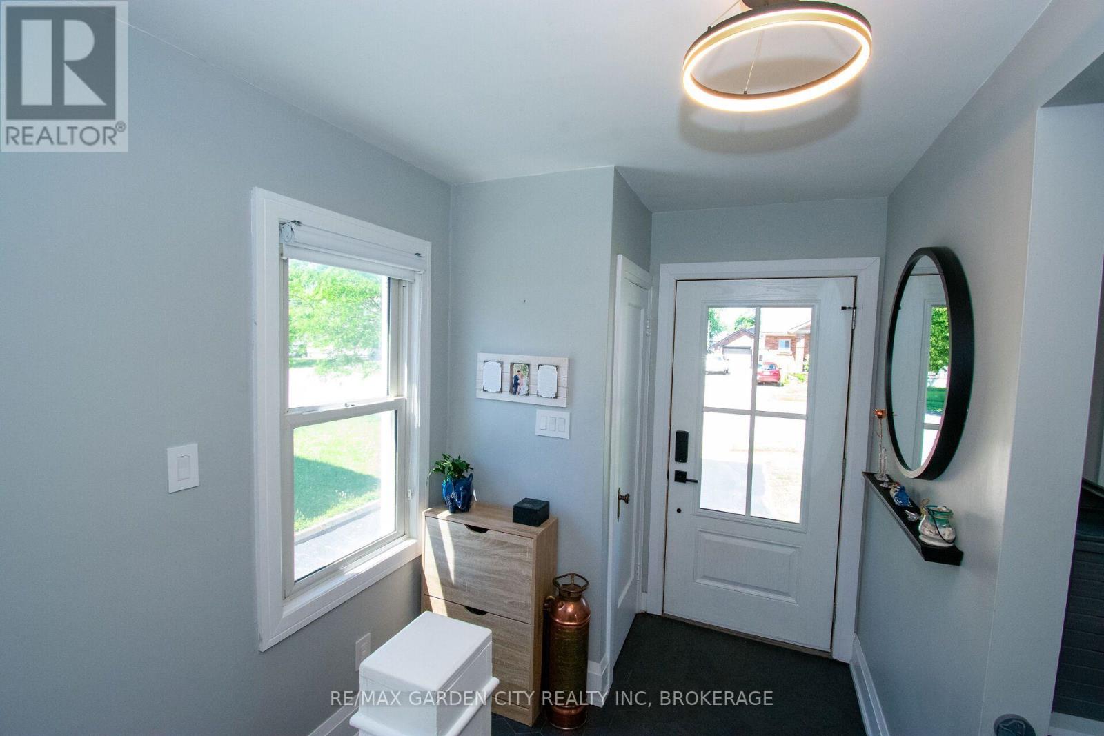 256 Scholfield Avenue S, Welland, Ontario  L3B 1N7 - Photo 8 - X13565116