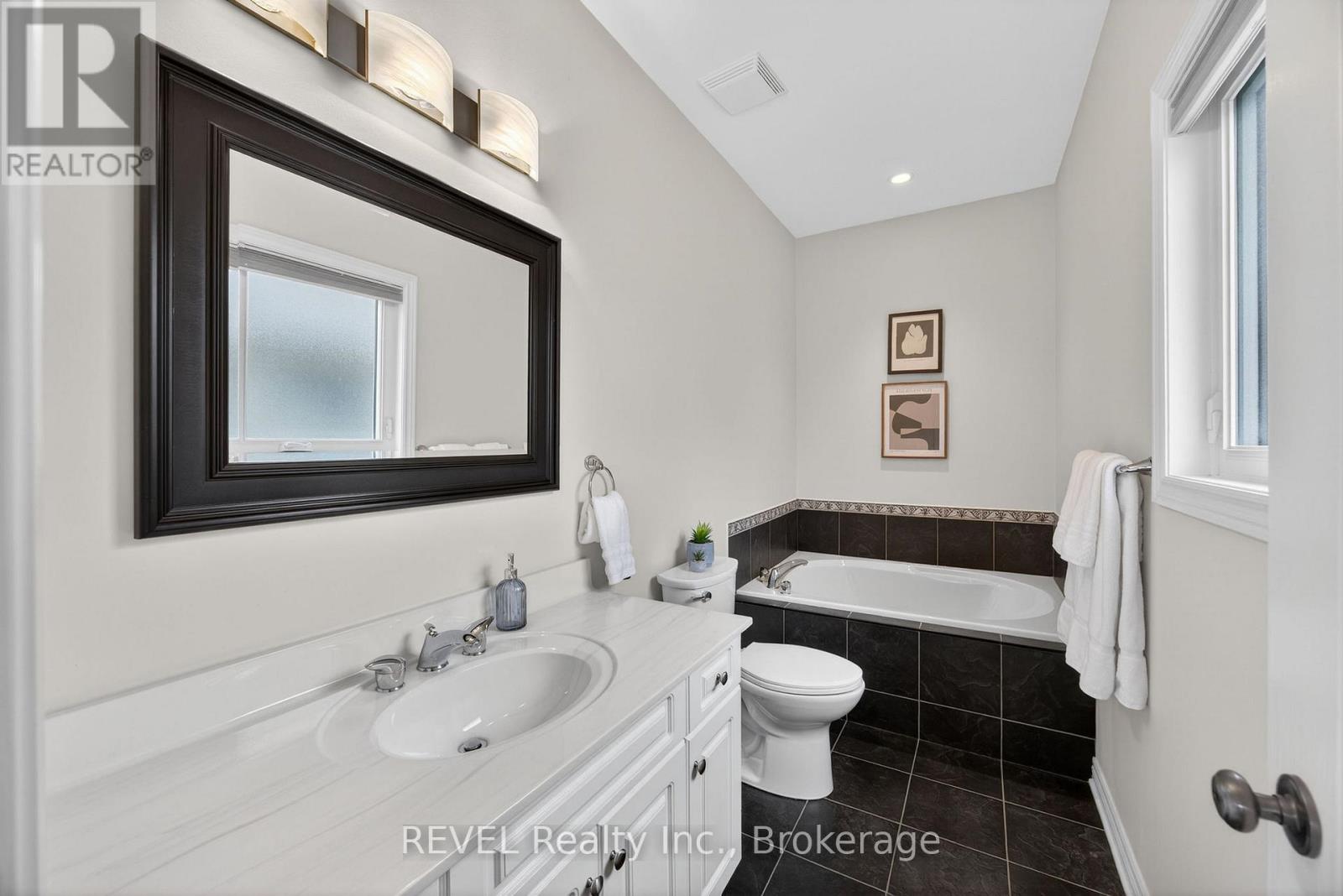 30 Bianca Drive, Niagara-On-The-Lake, Ontario  L0S 1T0 - Photo 20 - X13565196