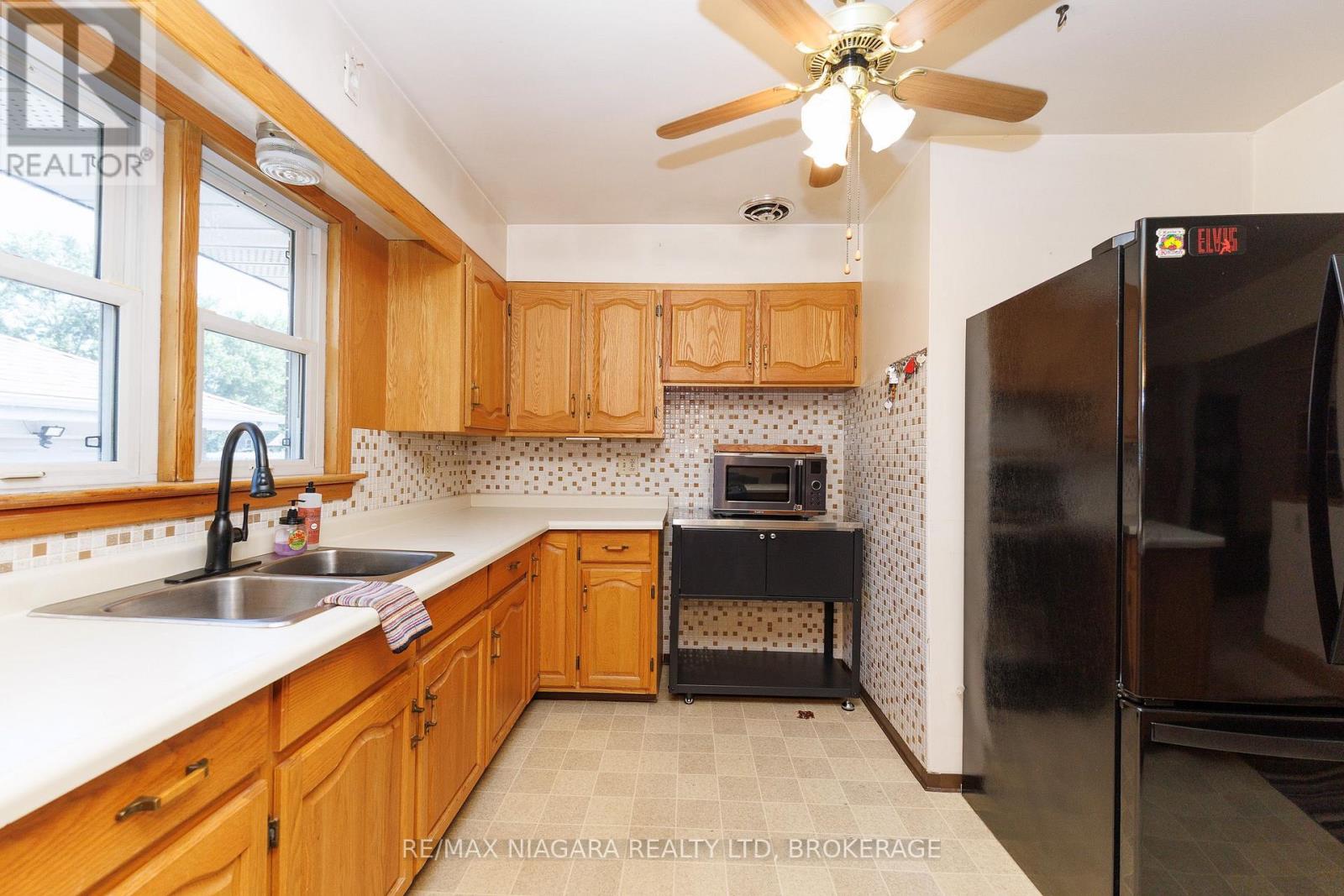 84 Second Street, Welland, Ontario  L3B 4T6 - Photo 13 - X13565516