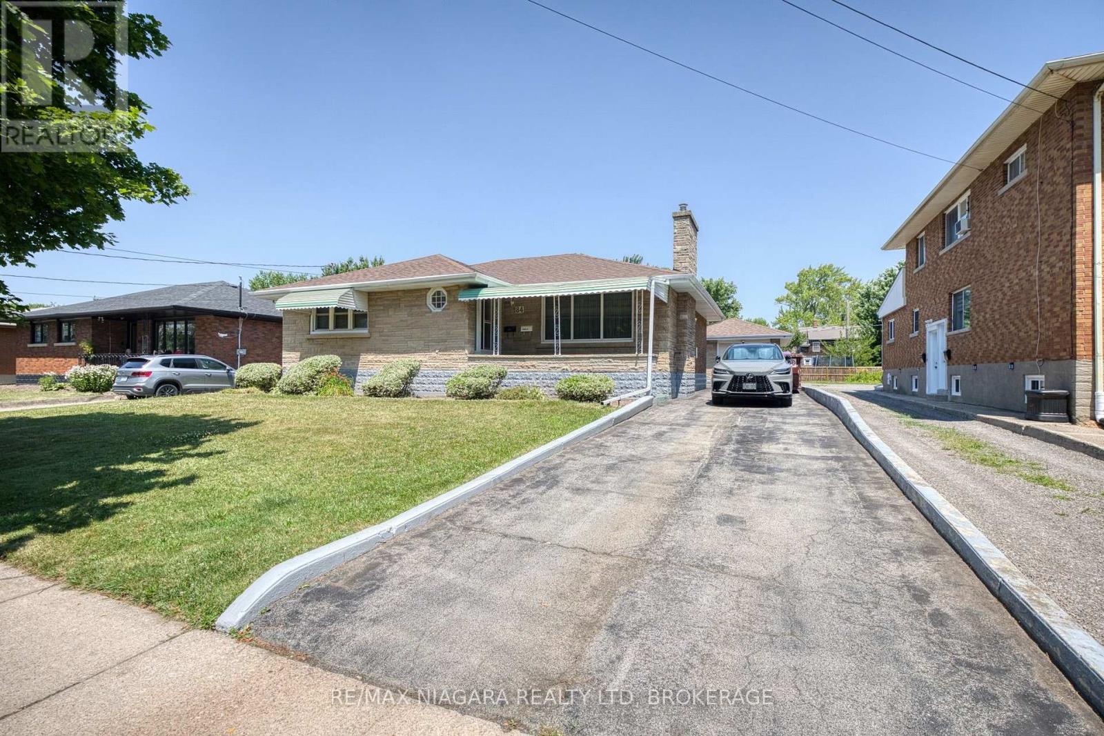 84 Second Street, Welland, Ontario  L3B 4T6 - Photo 2 - X13565516