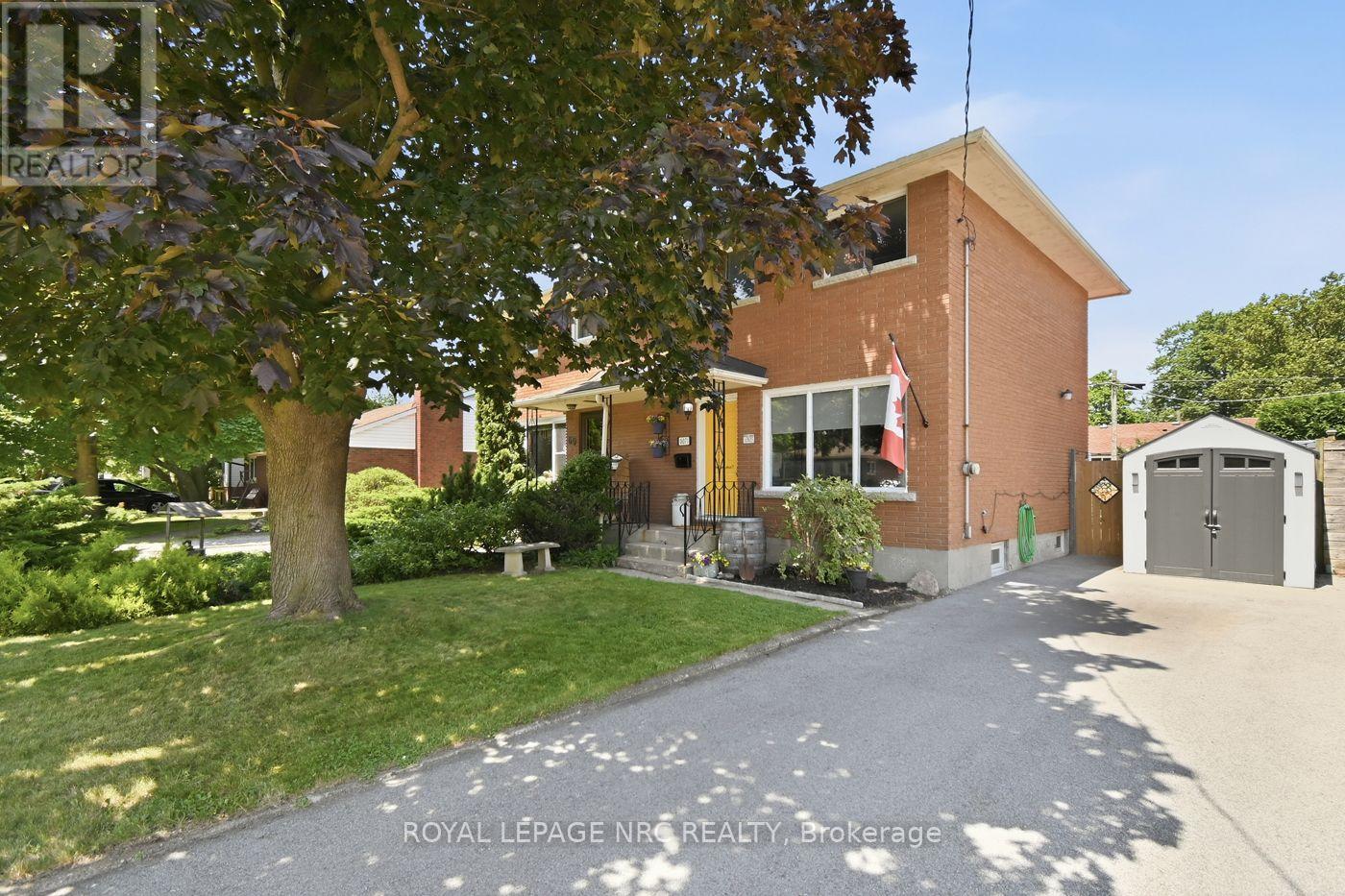 71 WILDWOOD ROAD, St. Catharines, Ontario