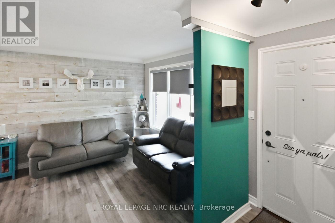 71 Wildwood Road, St. Catharines, Ontario  L2M 1E1 - Photo 3 - X13565648