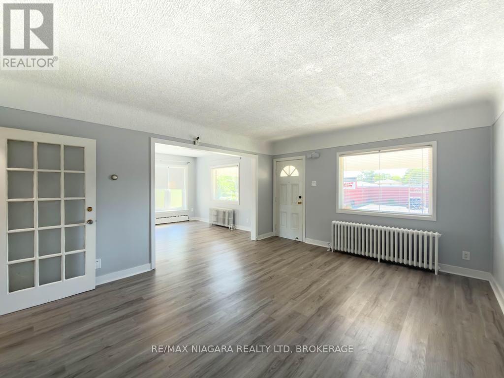 5576 Desson Avenue, Niagara Falls, Ontario  L2G 3T1 - Photo 4 - X13566314