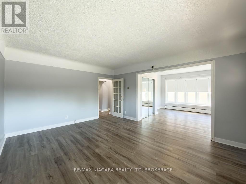 5576 Desson Avenue, Niagara Falls, Ontario  L2G 3T1 - Photo 5 - X13566314