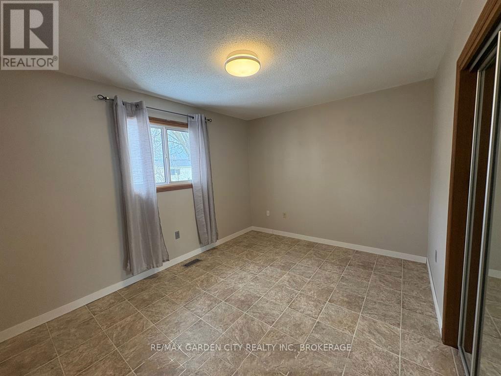 6141 Wildrose Crescent, Niagara Falls, Ontario  L2G 7T3 - Photo 17 - X13566502