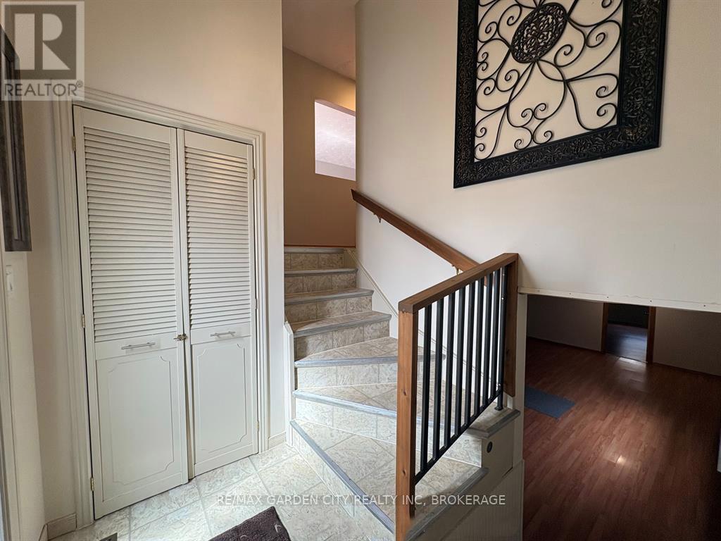 6141 Wildrose Crescent, Niagara Falls, Ontario  L2G 7T3 - Photo 3 - X13566502