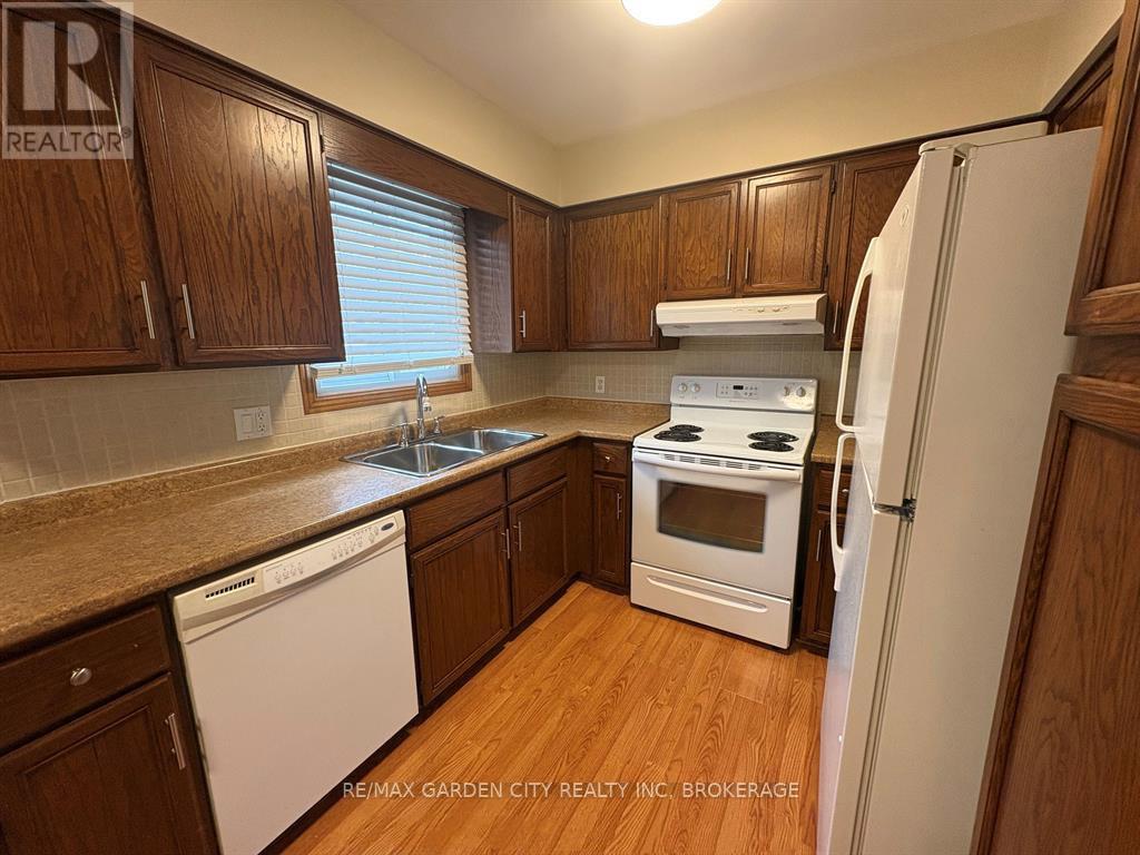 6141 Wildrose Crescent, Niagara Falls, Ontario  L2G 7T3 - Photo 8 - X13566502