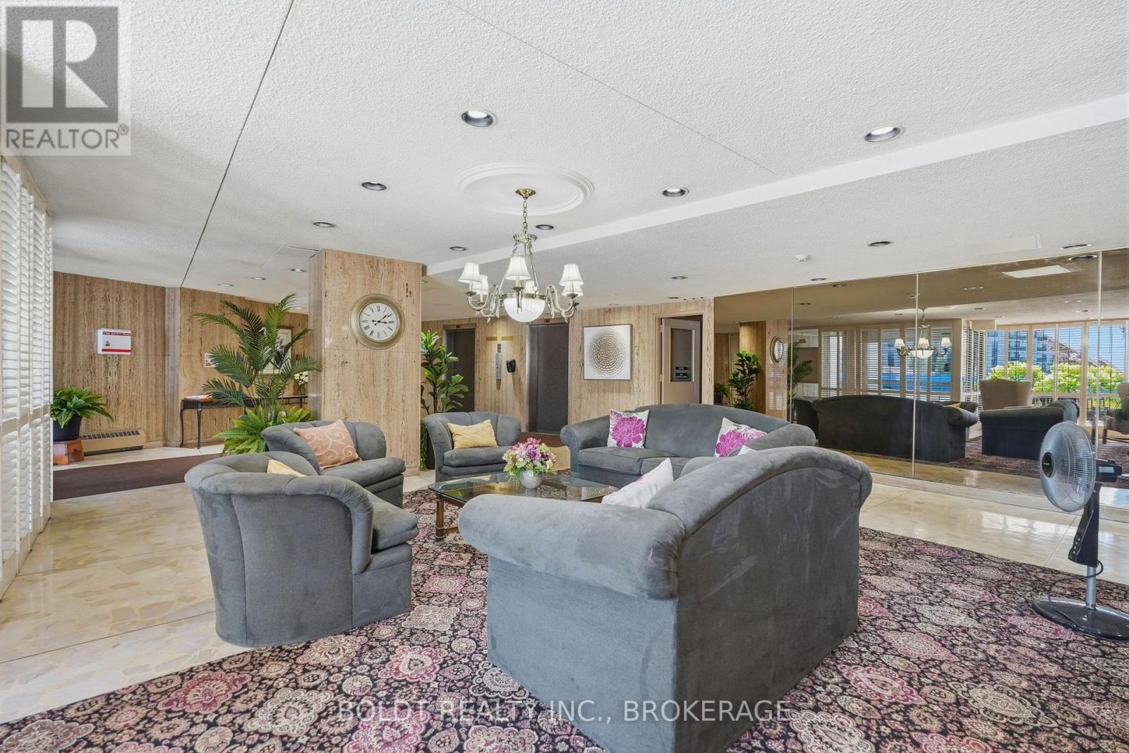 504 - 15 Towering Heights Boulevard, St. Catharines, Ontario  L2T 3G7 - Photo 6 - X13566614