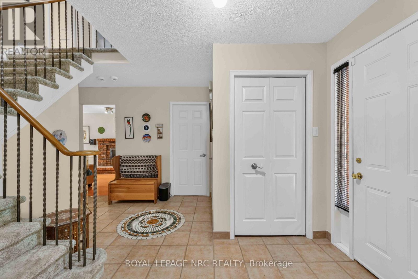 51 Forestview Drive, Hamilton, Ontario  L9H 6M7 - Photo 5 - X13566718