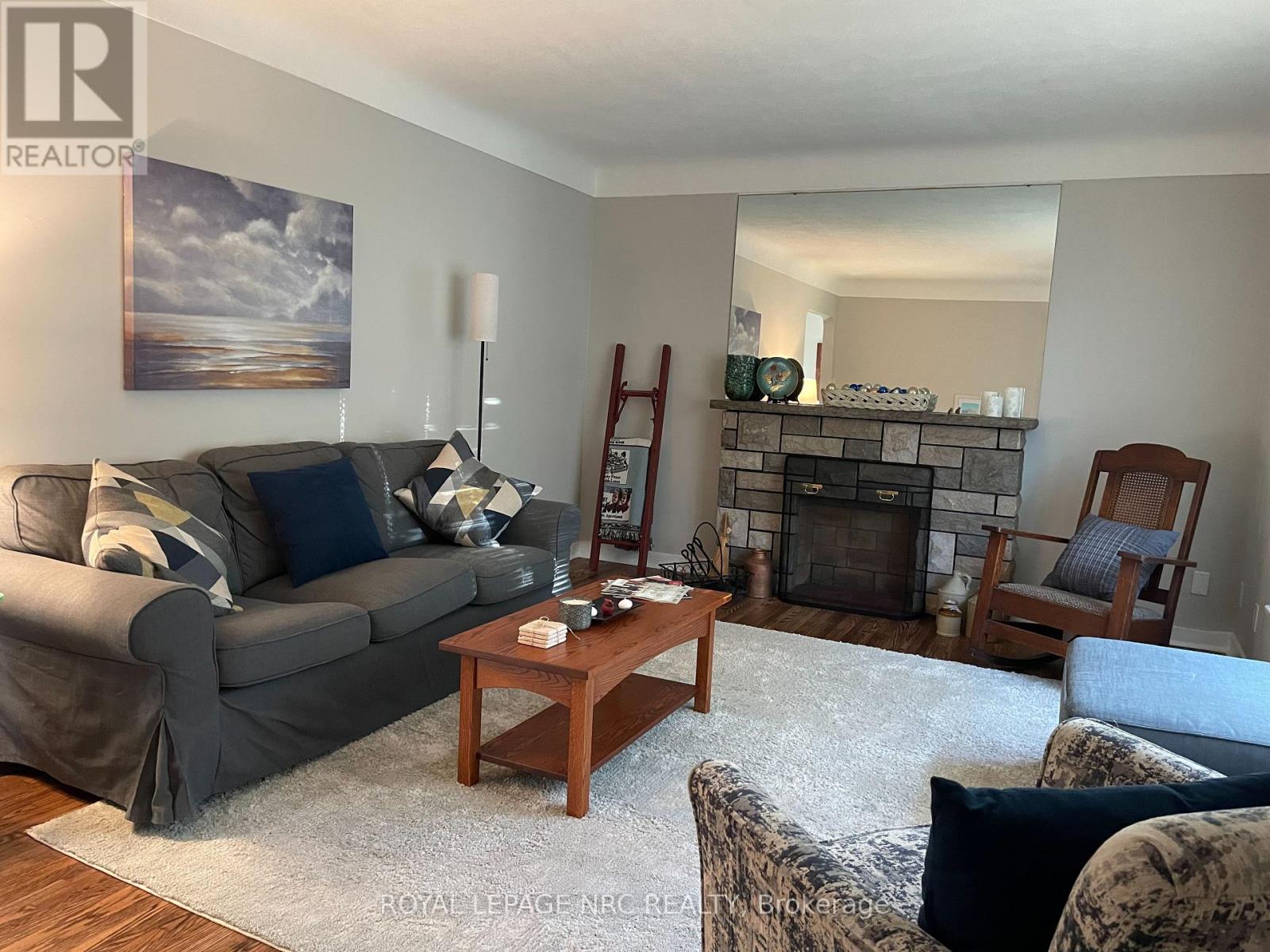 22 Dunblane Avenue, St. Catharines, Ontario  L2M 3Z7 - Photo 3 - X13567236