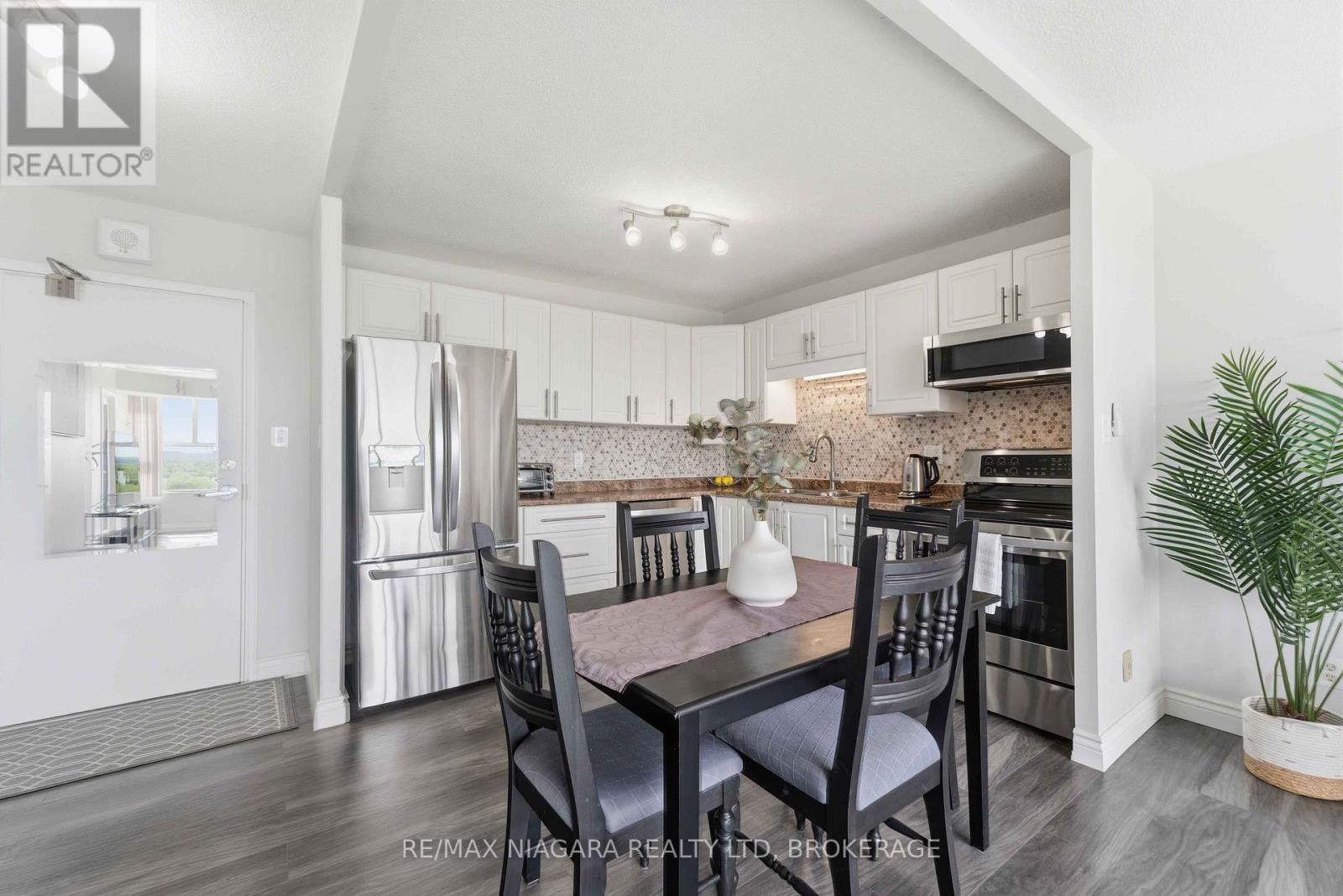 1207 - 7 Gale Crescent, St. Catharines, Ontario  L2R 7M8 - Photo 7 - X13567708