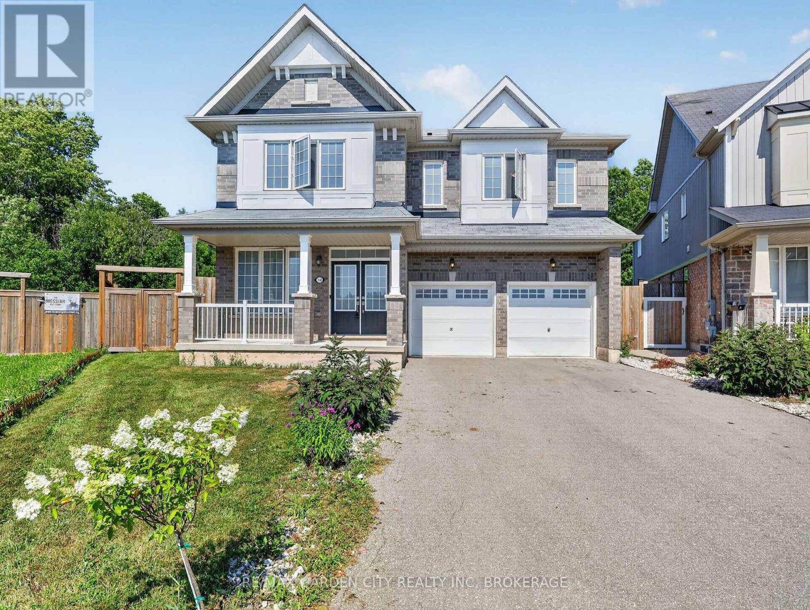 7568 TUPELO CRESCENT, Niagara Falls, Ontario