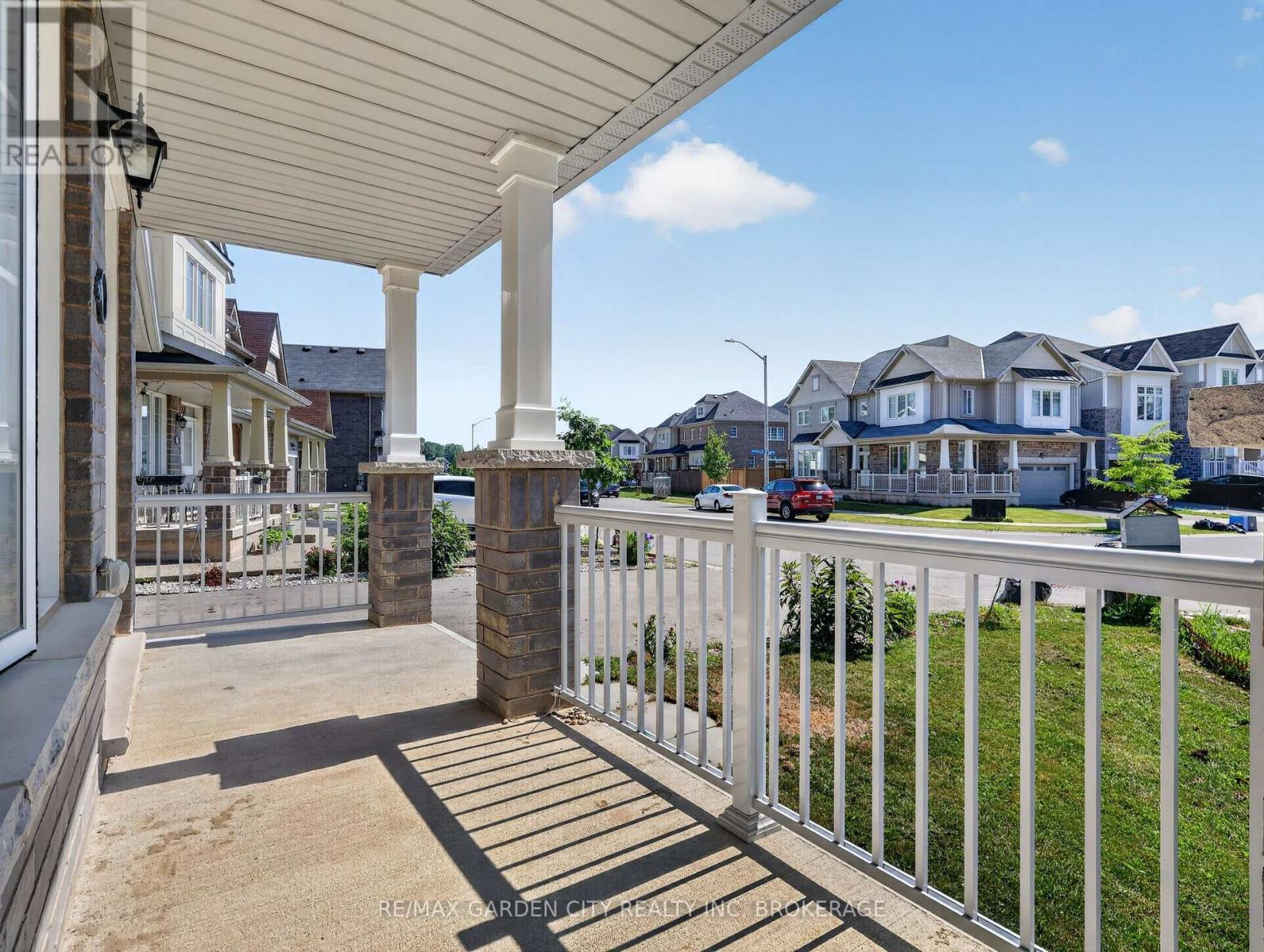 7568 Tupelo Crescent, Niagara Falls, Ontario  L2H 3S5 - Photo 3 - X13567798