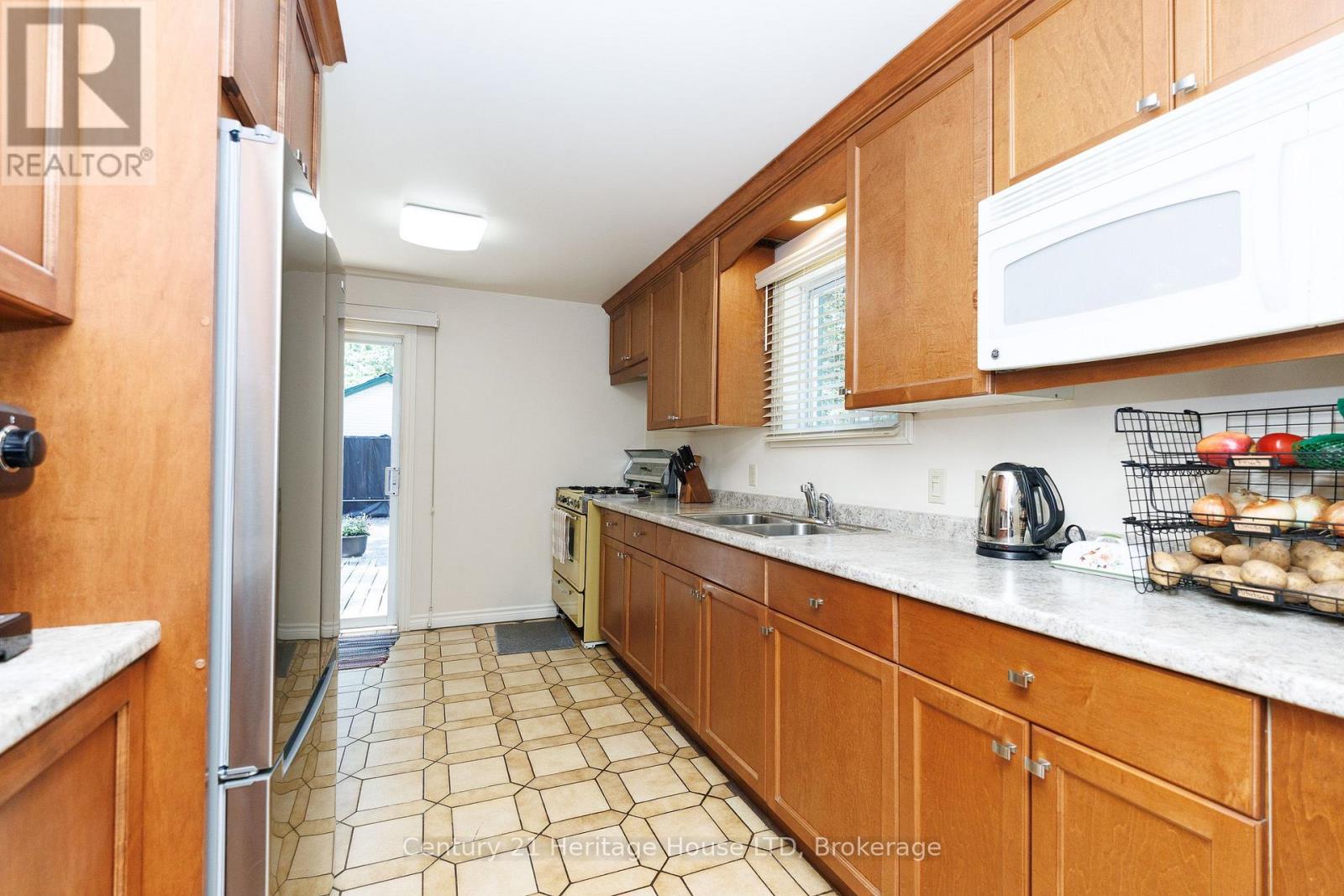187 South Mill Street, Fort Erie, Ontario  L0S 1N0 - Photo 2 - X13567800