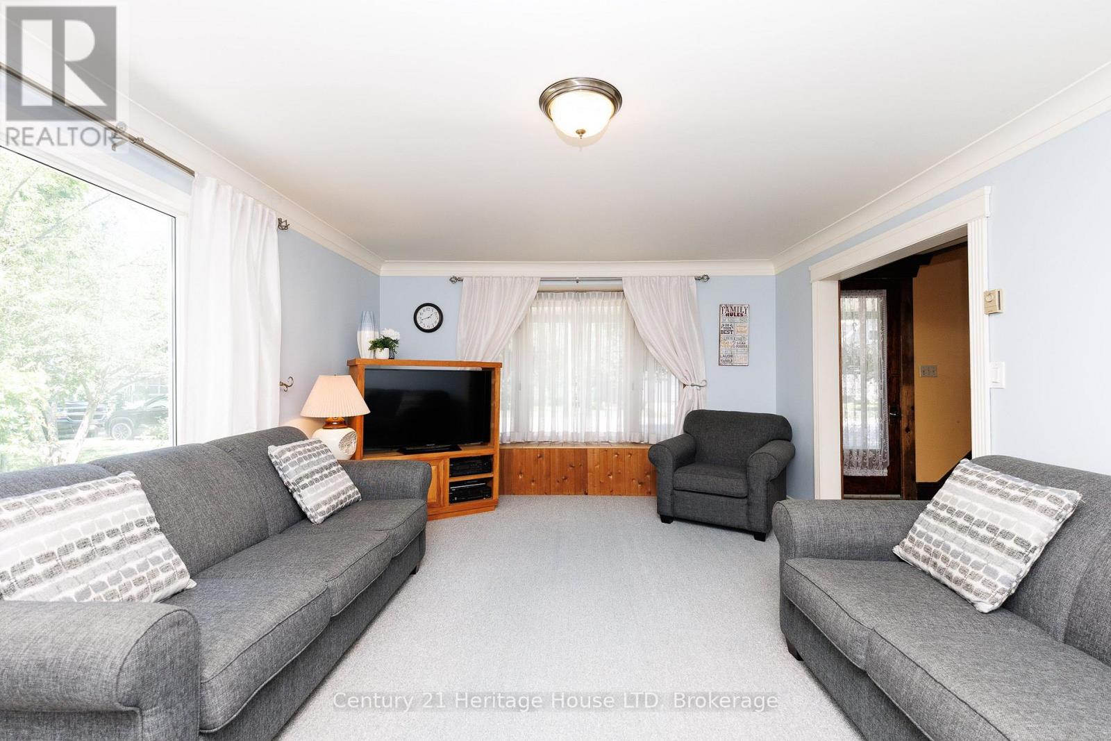 187 South Mill Street, Fort Erie, Ontario  L0S 1N0 - Photo 3 - X13567800