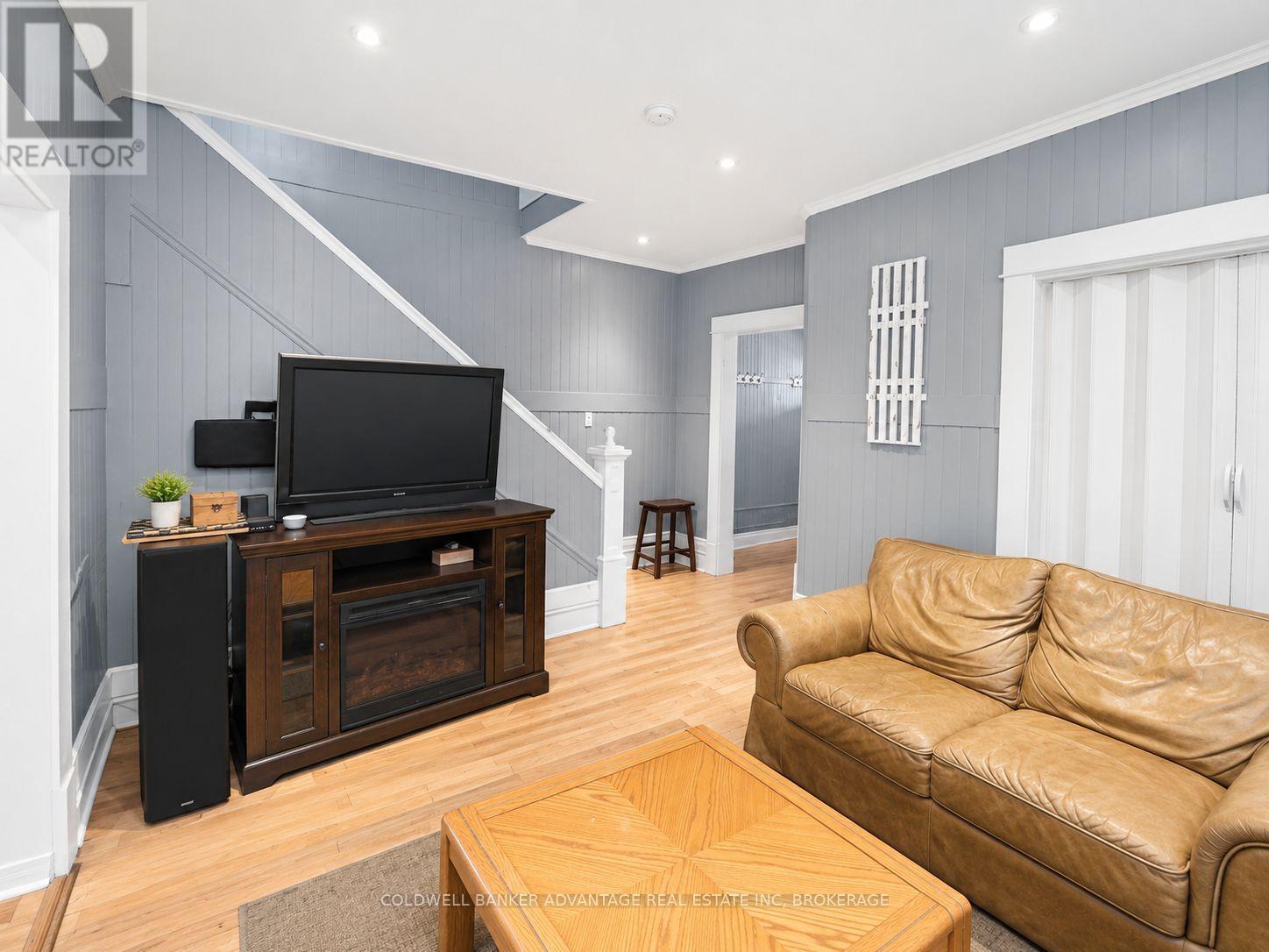 64 Pine Street N, Thorold, Ontario  L2V 2N9 - Photo 7 - X13568416