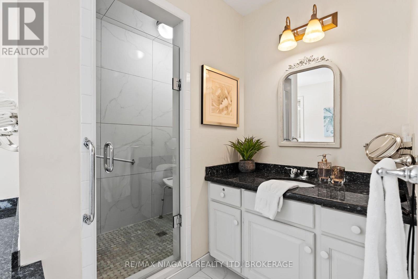 6370 Emma Street, Niagara Falls, Ontario  L2J 4H7 - Photo 25 - X13568618