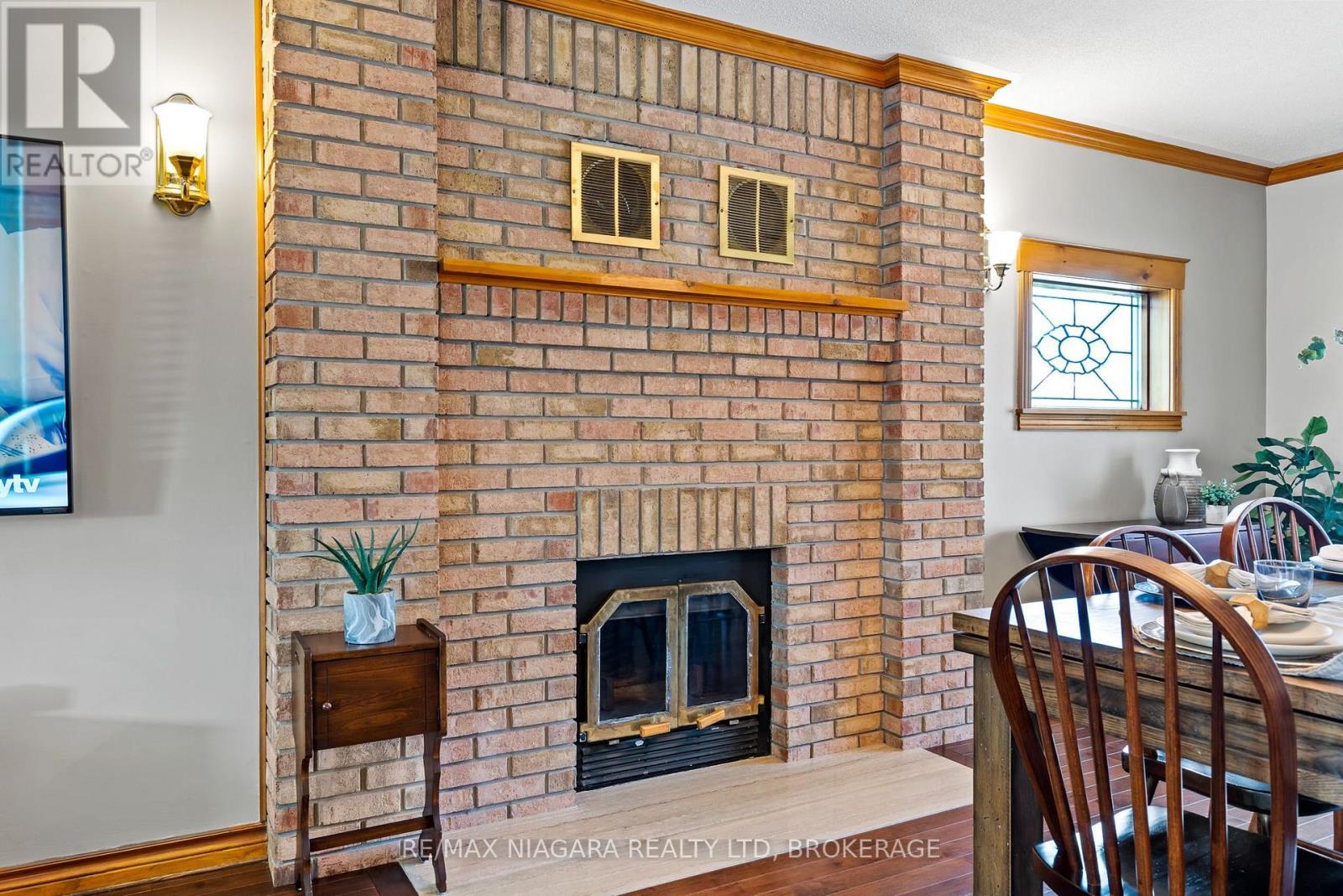 6370 Emma Street, Niagara Falls, Ontario  L2J 4H7 - Photo 8 - X13568618