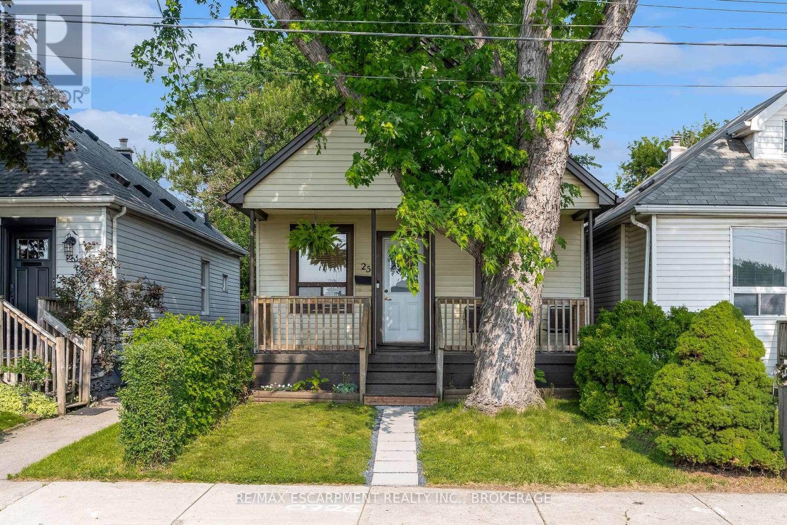 25 MCKINSTRY STREET, Hamilton, Ontario