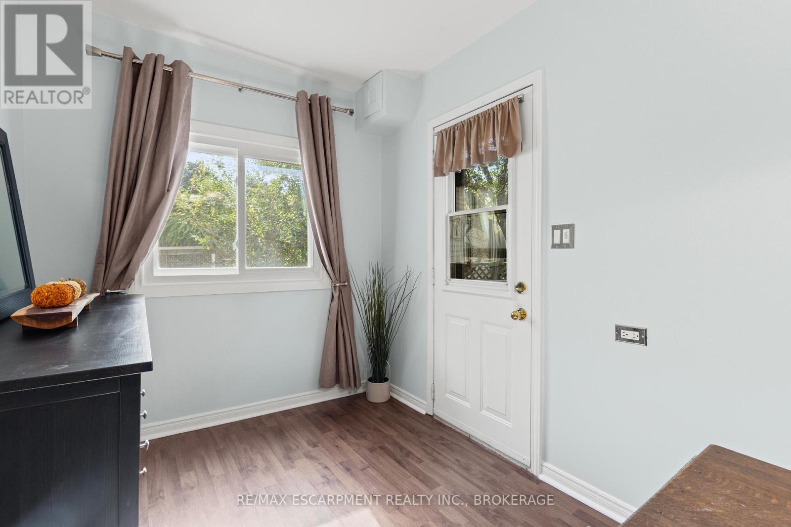25 Mckinstry Street, Hamilton, Ontario  L8L 6C2 - Photo 18 - X13569296