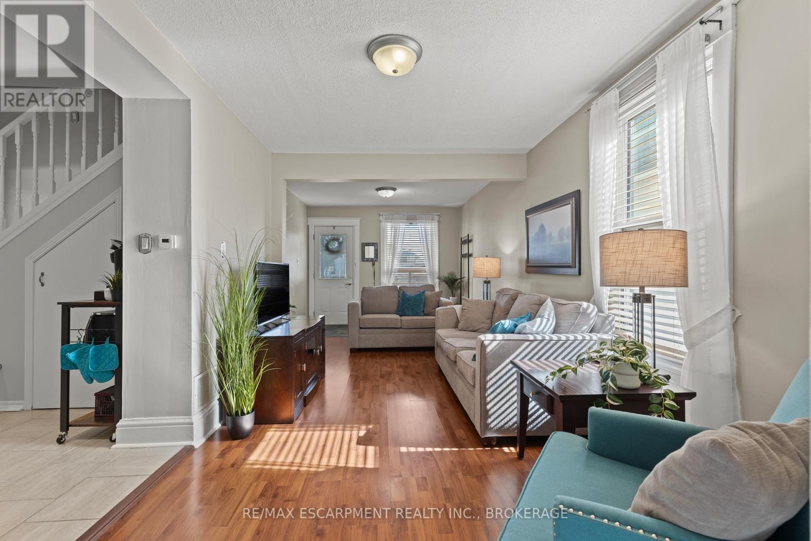 25 Mckinstry Street, Hamilton, Ontario  L8L 6C2 - Photo 9 - X13569296