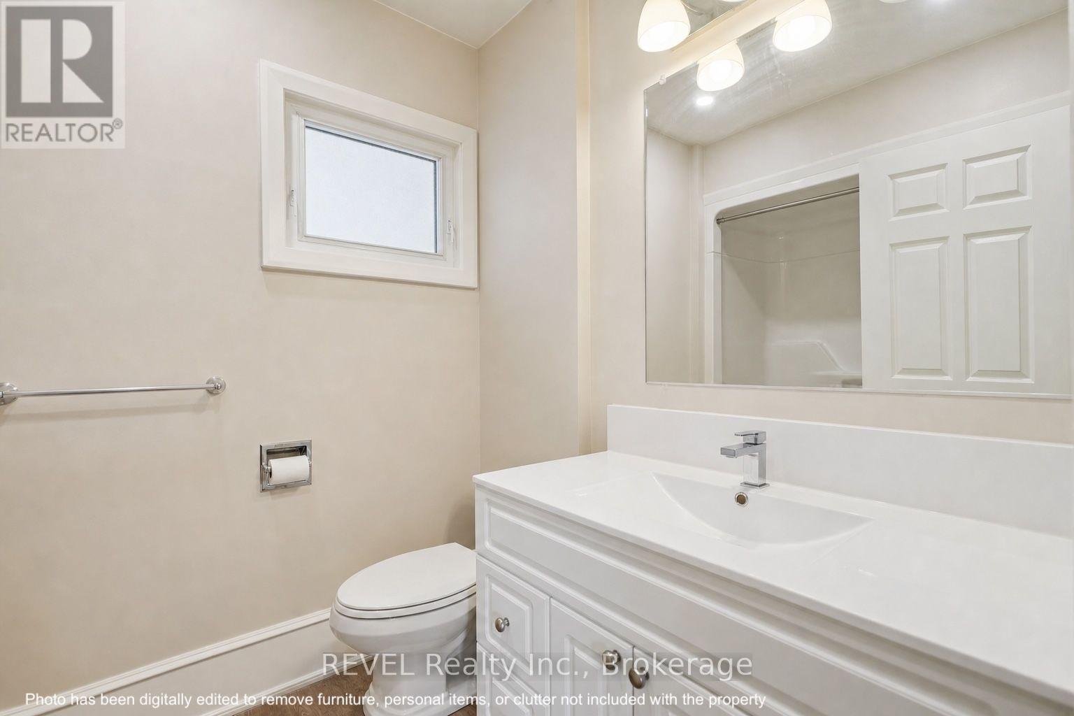 19 Leeper Street, St. Catharines, Ontario  L2S 2M9 - Photo 12 - X13569428