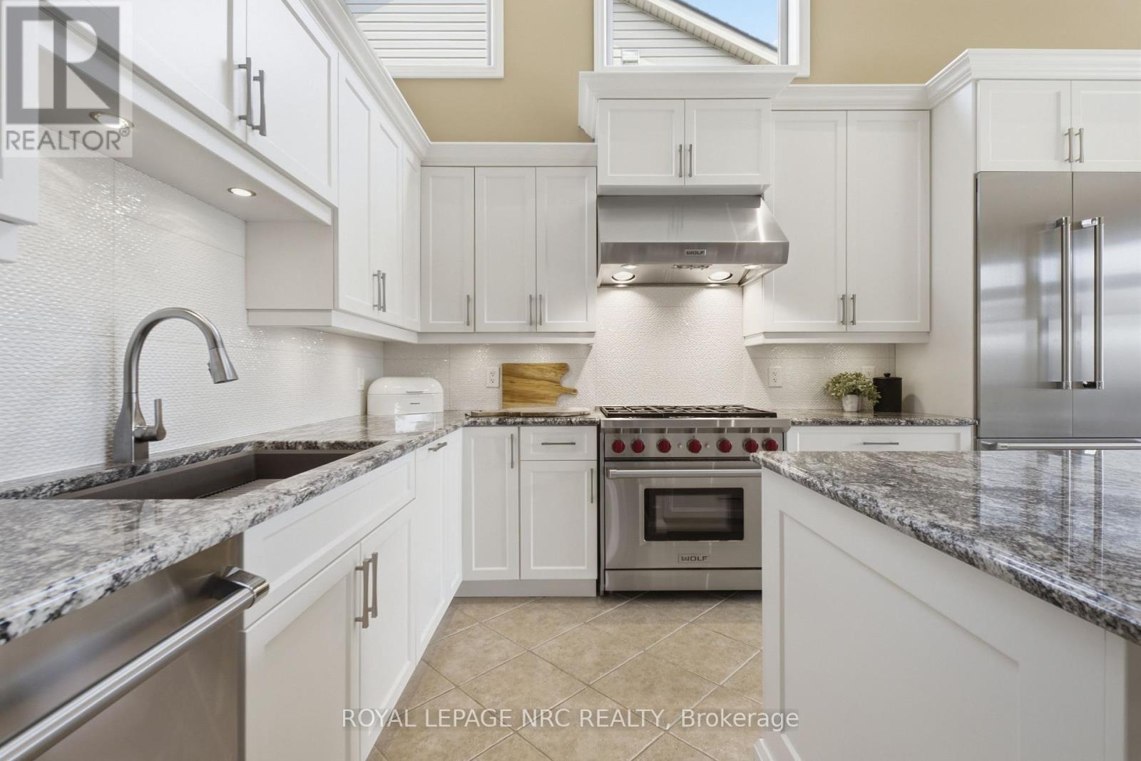 8684 Mcgarry Drive, Niagara Falls, Ontario  L2H 3N7 - Photo 6 - X13569700