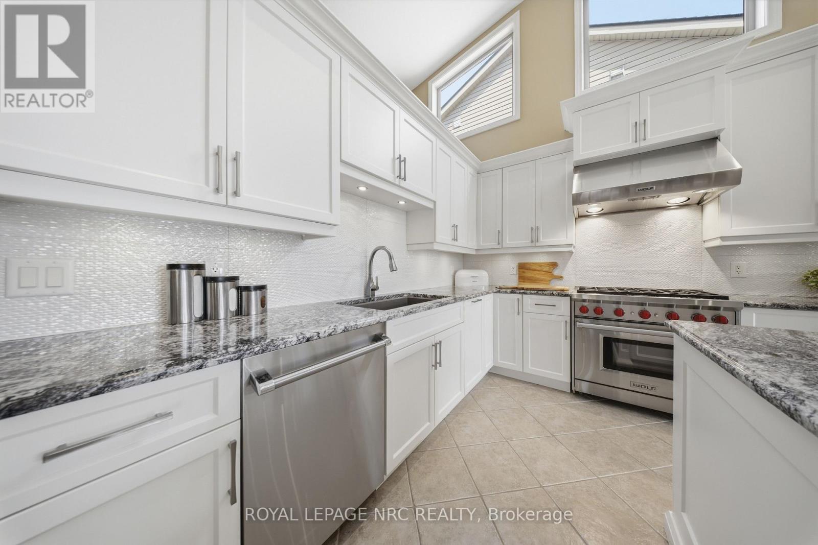 8684 Mcgarry Drive, Niagara Falls, Ontario  L2H 3N7 - Photo 7 - X13569700