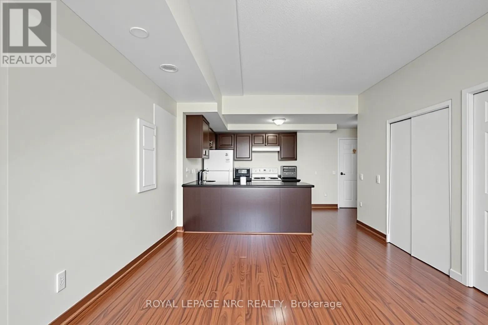 Ph 6 - 15 Maplewood Avenue, Toronto, Ontario  M6C 4B4 - Photo 12 - C13569798