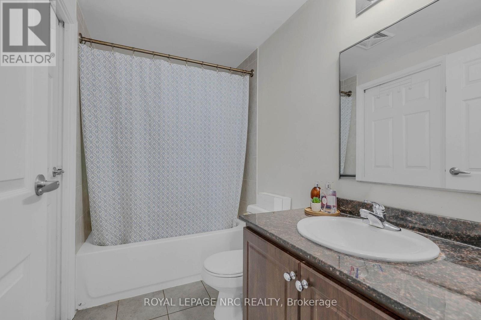 Ph 6 - 15 Maplewood Avenue, Toronto, Ontario  M6C 4B4 - Photo 36 - C13569798